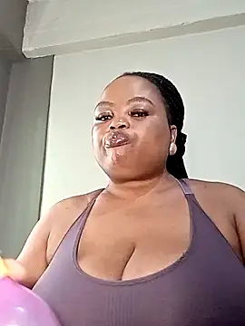 Snapshot of hugemelonsxxx chatting on October 10, 2025, 9:43 am hugemelonsxxx online show from October 10, 2025, 9:43 am