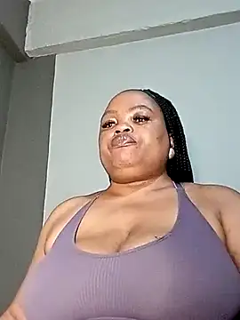 Snapshot of hugemelonsxxx chatting on October 7, 2025, 6:20 pm hugemelonsxxx online show from October 7, 2025, 6:20 pm