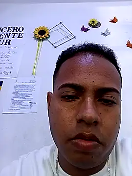 Snapshot of AlkalineCalmness chatting on December 18, 2025, 2:32 pm AlkalineCalmness online show from December 18, 2025, 2:32 pm