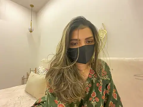 MaYaa  11 online show from April 7, 2026, 7:10 am