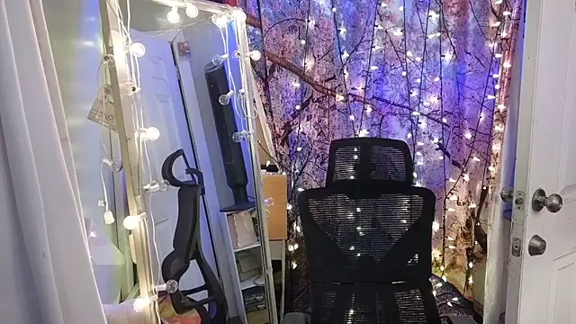 cunty tranny lydia online show from April 1, 2026, 3:30 am