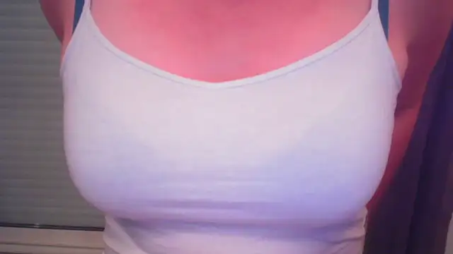 Snapshot of Raptor82 chatting on September 28, 2025, 7:21 pm Raptor82 online show from September 28, 2025, 7:21 pm