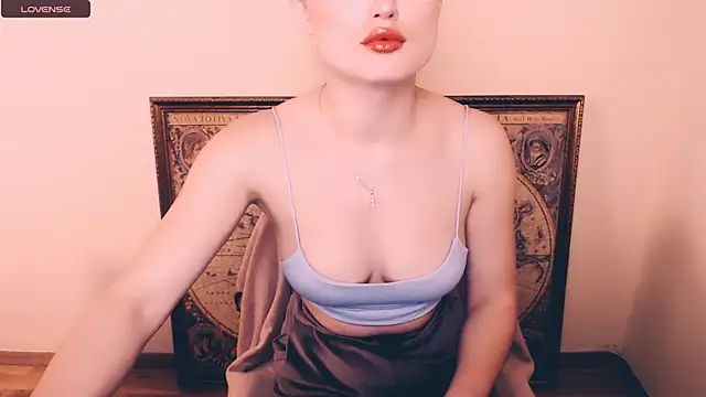 Felliciya online show from March 12, 2025, 7:57 am