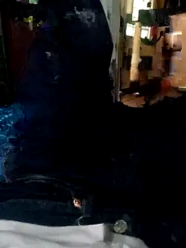 Halder23 online show from February 4, 2026, 7:42 pm