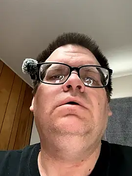 treatbobnicer online show from January 13, 2026, 4:44 pm