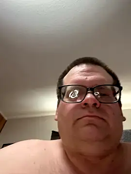 treatbobnicer online show from December 16, 2025, 5:50 pm