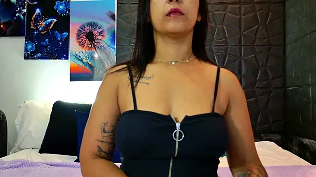Snapshot of graceymilf666 chatting on December 14, 2025, 12:11 pm graceymilf666 online show from December 14, 2025, 12:11 pm