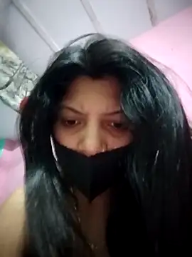 Snapshot of Hotty-Divya chatting on April 9, 2026, 2:35 am Hotty-Divya online show from April 9, 2026, 2:35 am
