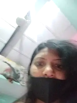 Snapshot of Hotty-Divya chatting on April 22, 2026, 2:29 am Hotty-Divya online show from April 22, 2026, 2:29 am