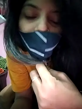 Hotty-Divya online show from November 6, 2025, 3:16 pm