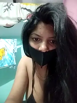 Snapshot of Hotty-Divya chatting on April 8, 2026, 3:52 am Hotty-Divya online show from April 8, 2026, 3:52 am