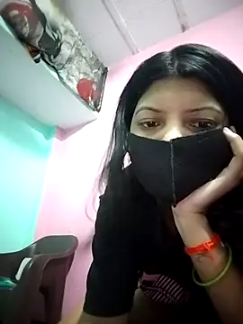 Snapshot of Hotty-Divya chatting on April 25, 2026, 3:31 am Hotty-Divya online show from April 25, 2026, 3:31 am