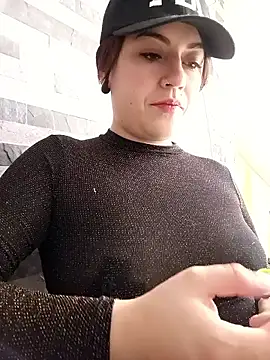 Snapshot of Lesly_10- chatting on October 30, 2025, 8:50 pm Lesly 10- online show from October 30, 2025, 8:50 pm