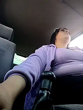 Lesly 10- online show from December 19, 2025, 5:26 pm