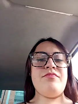 Snapshot of Lesly_10- chatting on October 22, 2025, 9:13 pm Lesly 10- online show from October 22, 2025, 9:13 pm