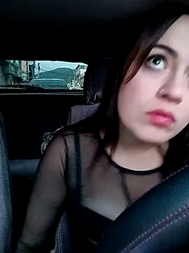 Snapshot of Lesly_10- chatting on October 26, 2025, 10:43 pm Lesly 10- online show from October 26, 2025, 10:43 pm