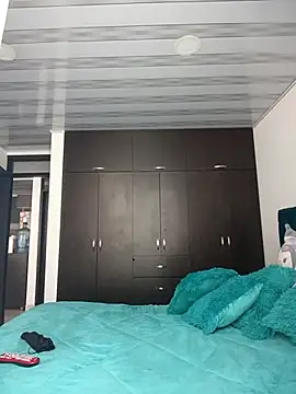 Snapshot of Lesly_10- chatting on November 22, 2025, 3:44 pm Lesly 10- online show from November 22, 2025, 3:44 pm