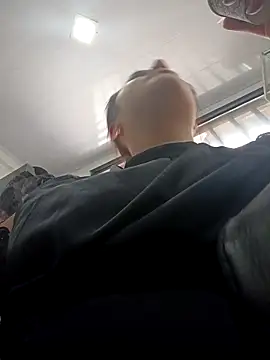 Snapshot of Lesly_10- chatting on November 26, 2025, 2:17 pm Lesly 10- online show from November 26, 2025, 2:17 pm