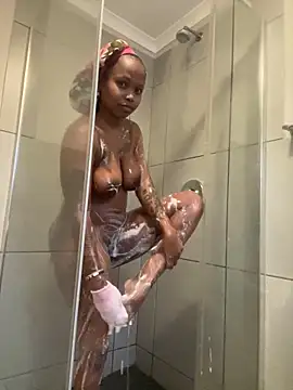 Snapshot of InkLady444 chatting on November 6, 2025, 11:03 am InkLady444 online show from November 6, 2025, 11:03 am