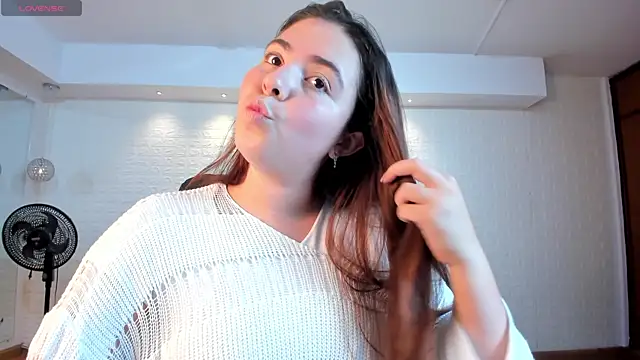 Lyssa Muller online show from November 10, 2025, 4:56 pm