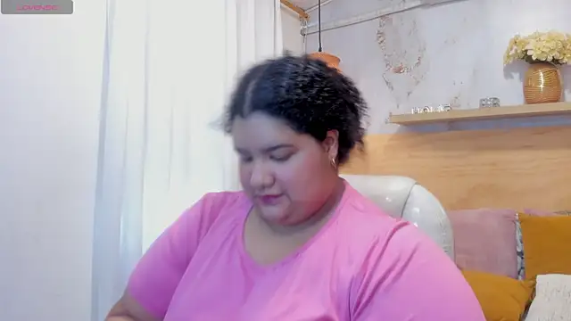 Miley Collins online show from October 30, 2025, 8:28 pm