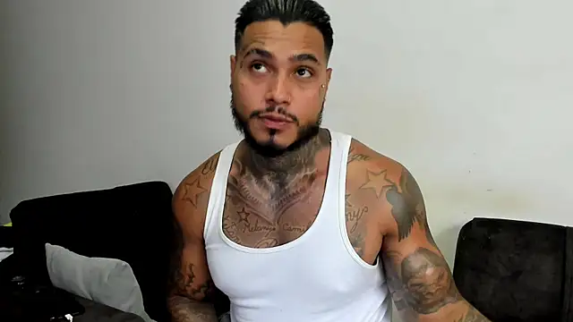 Snapshot of Exotic_tatto27121 chatting on April 24, 2026, 8:55 pm Exotic tatto27121 online show from April 24, 2026, 8:55 pm