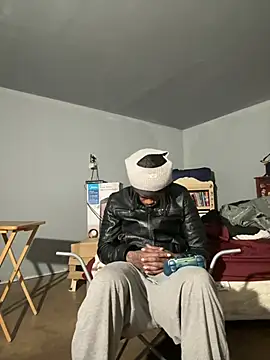 SluttyLyfe4L online show from February 3, 2026, 6:22 am