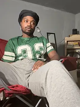 Snapshot of SluttyLyfe4L chatting on November 27, 2025, 10:10 pm SluttyLyfe4L online show from November 27, 2025, 10:10 pm