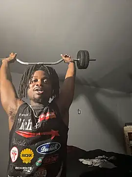 SluttyLyfe4L online show from April 17, 2026, 11:40 pm