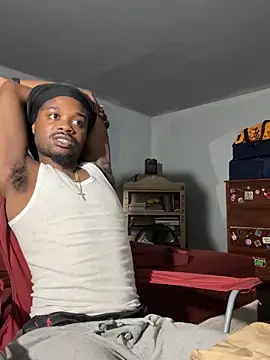 Snapshot of SluttyLyfe4L chatting on November 18, 2025, 1:10 am SluttyLyfe4L online show from November 18, 2025, 1:10 am