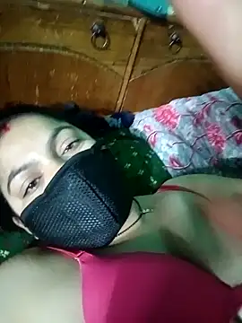 Snapshot of Lustyful_Couple chatting on January 6, 2025, 11:30 pm Lustyful Couple online show from January 6, 2025, 11:30 pm