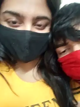 Snapshot of Lustyful_Couple chatting on December 11, 2024, 8:28 pm Lustyful Couple online show from December 11, 2024, 8:28 pm