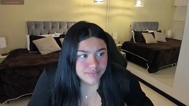 Snapshot of _Dulcinea_1 chatting on October 13, 2025, 10:39 am Dulcinea 1 online show from October 13, 2025, 10:39 am