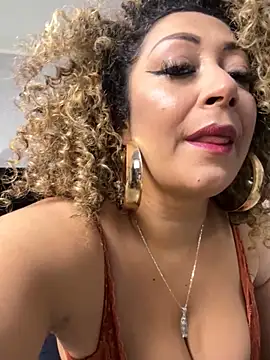 Snapshot of Katti_Barrera chatting on October 25, 2025, 11:53 am Katti Barrera online show from October 25, 2025, 11:53 am