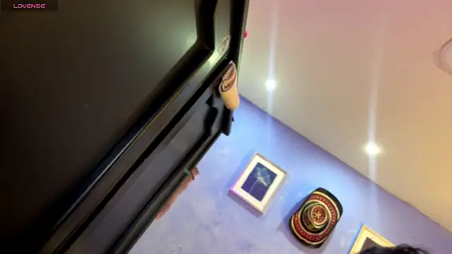 Xander bonnet1 online show from November 26, 2025, 1:44 pm