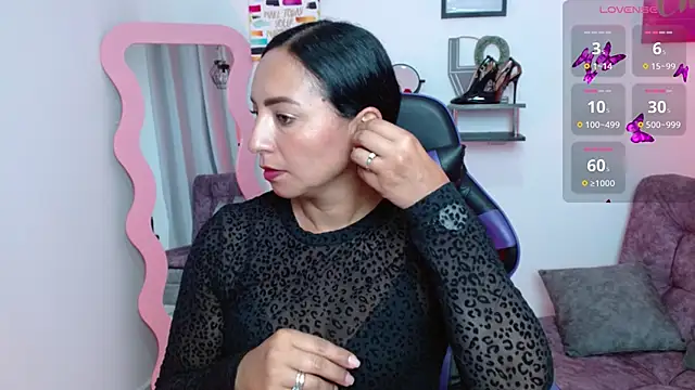 Emmi Cam online show from March 25, 2026, 1:10 pm