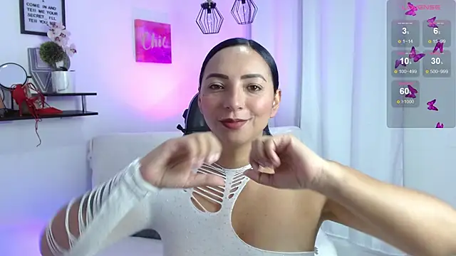 Emmi Cam online show from April 28, 2026, 1:15 pm