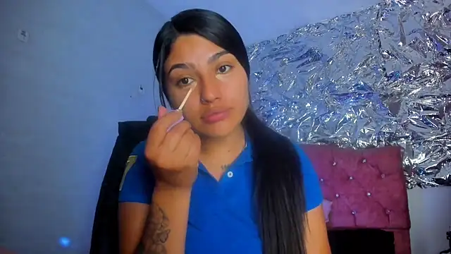 SarahStones online show from February 13, 2026, 4:45 am