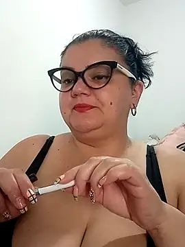 Snapshot of Madisonpalacio chatting on November 22, 2025, 3:11 pm Madisonpalacio online show from November 22, 2025, 3:11 pm