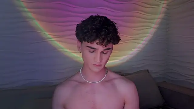 adam 21cm   online show from February 20, 2025, 7:41 pm