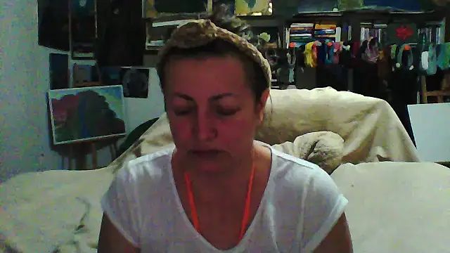 MariaAnaSunshine online show from November 28, 2025, 6:30 pm