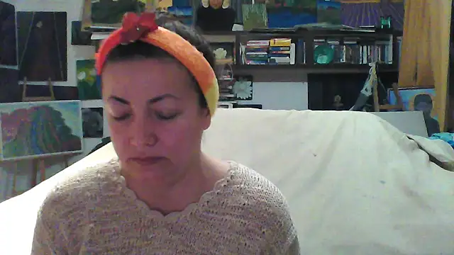 MariaAnaSunshine online show from October 23, 2025, 4:11 am