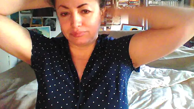 MariaAnaSunshine online show from February 19, 2026, 6:43 am