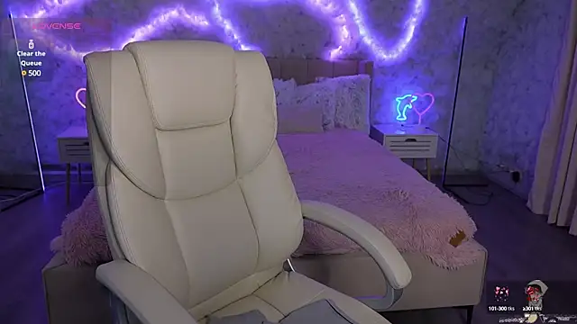 Snapshot of RedShinee chatting on March 7, 2025, 1:51 pm RedShinee online show from March 7, 2025, 1:51 pm