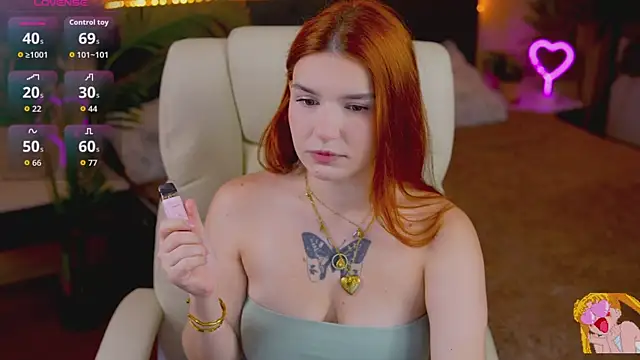 Snapshot of RedShinee chatting on September 10, 2025, 11:20 am RedShinee online show from September 10, 2025, 11:20 am