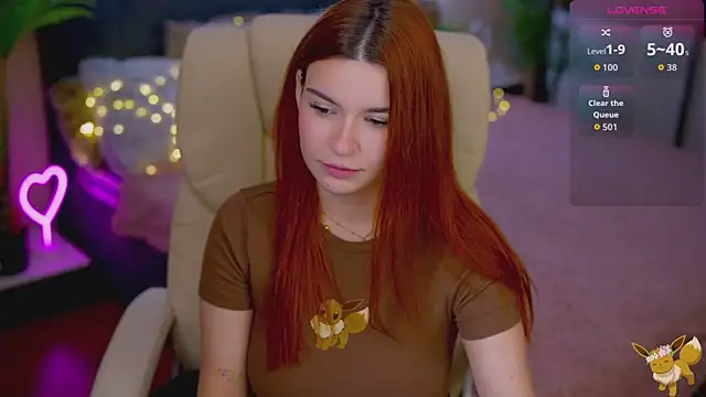 Snapshot of RedShinee chatting on November 11, 2025, 6:52 am RedShinee online show from November 11, 2025, 6:52 am