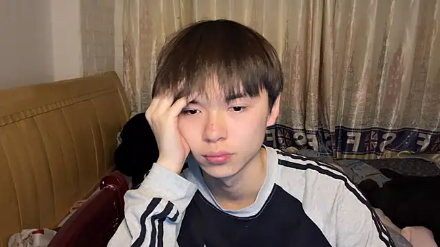xiaottt1918 online show from January 11, 2025, 12:40 pm