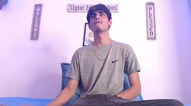 Snapshot of harrytomson_1 chatting on March 8, 2025, 11:16 am harrytomson 1 online show from March 8, 2025, 11:16 am