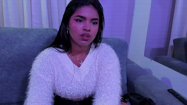 Snapshot of zoe_roux21 chatting on September 28, 2025, 3:13 am zoe roux21 online show from September 28, 2025, 3:13 am