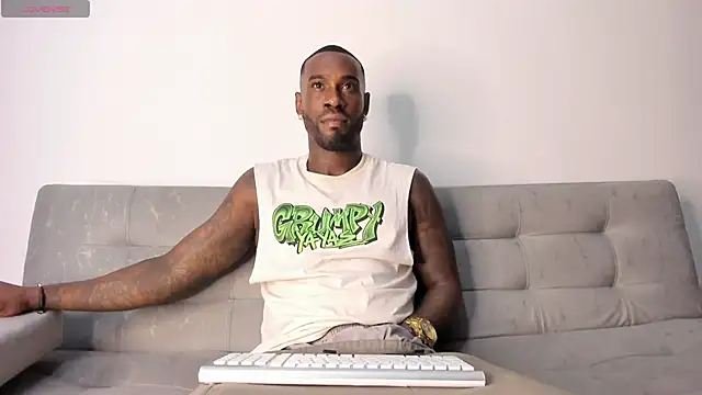 Snapshot of Dvid_Rullers chatting on February 27, 2025, 1:41 am Dvid Rullers online show from February 27, 2025, 1:41 am